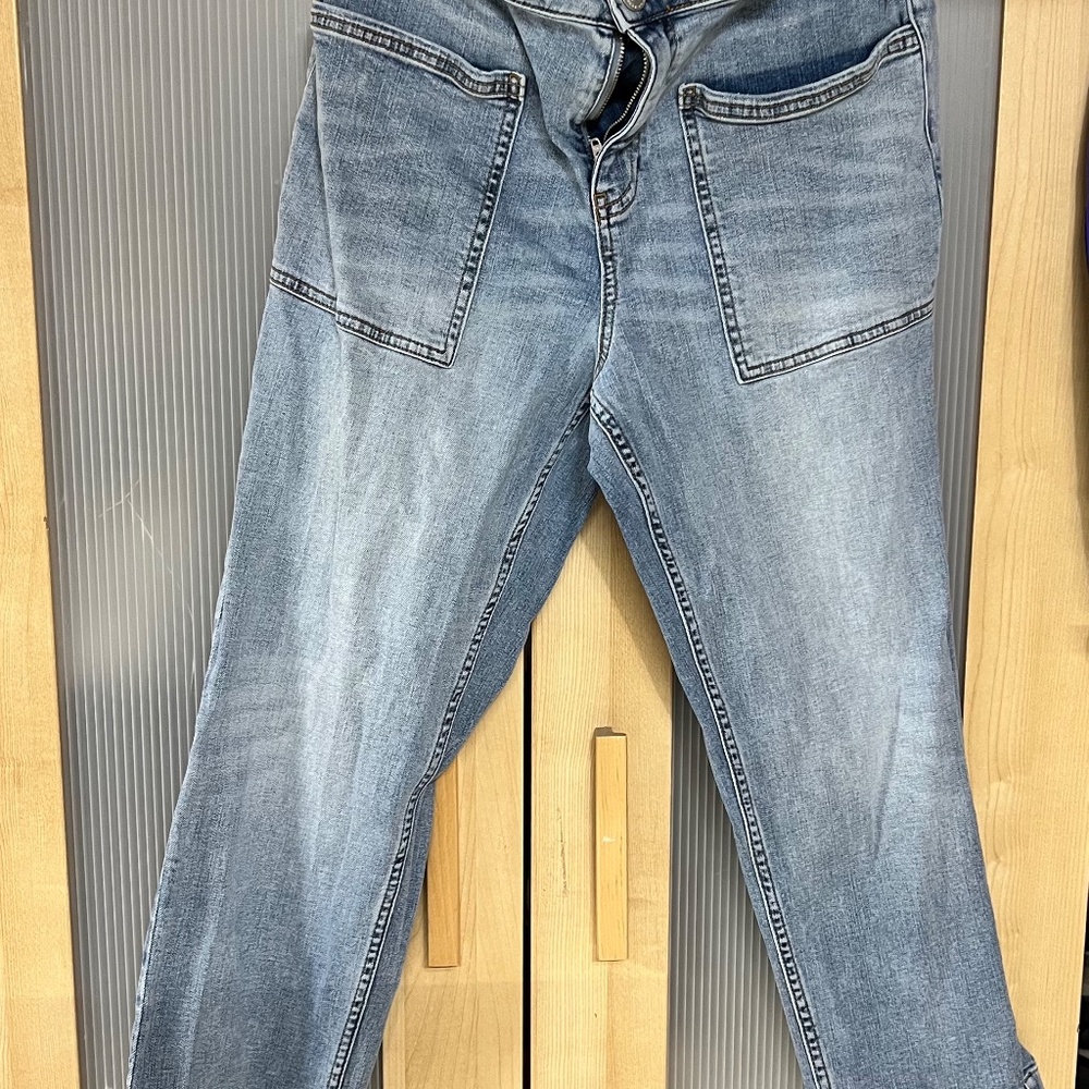 🍾HP🍾 Paperbag Waist Jean - Malibu Light Wash - Petite - Picture 6 of 6